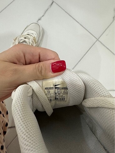 37,5 Beden beyaz Renk Nike airmax
