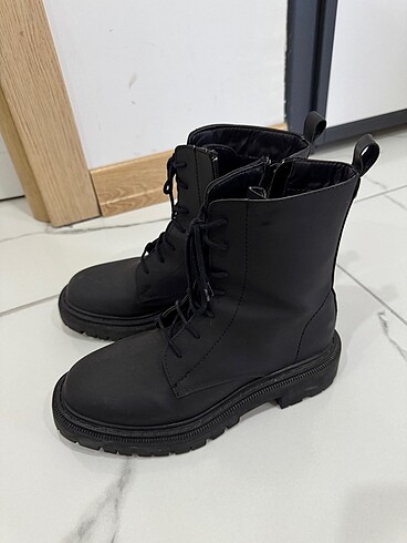 Nine West Nine west bot