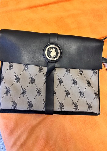 U.S Polo Assn. Us Polouzun Siyah Monogramli Capraz Canta