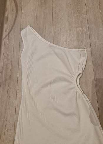 Stradivarius Beyaz Asimetrik Kesim Midi Keten Elbise