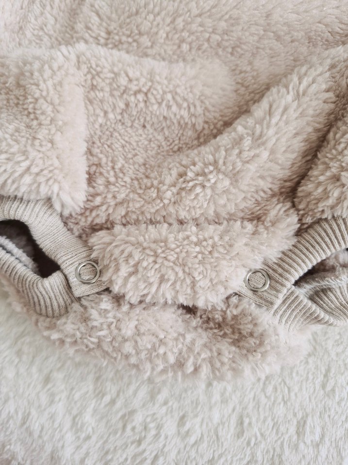 Uzun Kollu Bej Bebek Tulum - Görsel 5