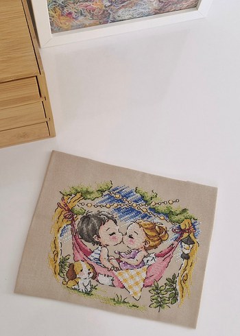 Sevimli Aşık Çift Nakış Deseni