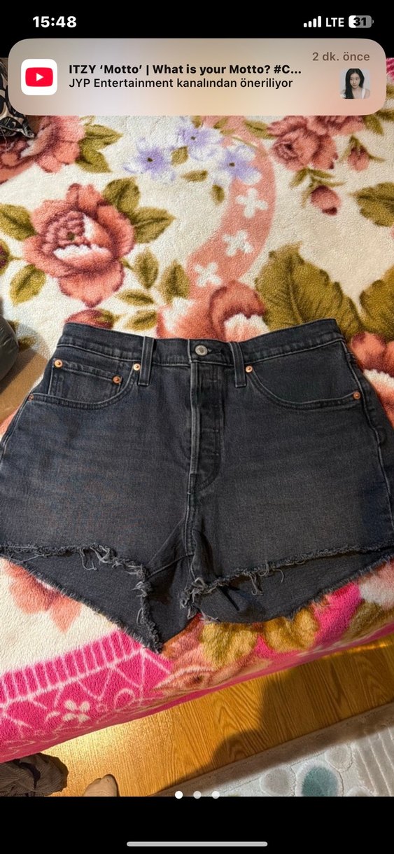 Levi's Siyah Denim Şort — görsel 2/3