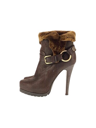 PreLoved Bot %70 İndirimli.