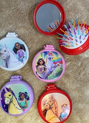 Unicorn akademisi katlanabilir aynalı tarak