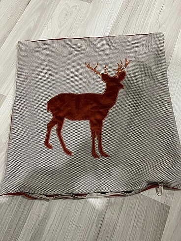 Geyikli yastık Kılıfı