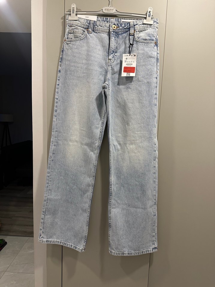 Açık Mavi Rahat Kesim Baggy Jean — görsel 2/7