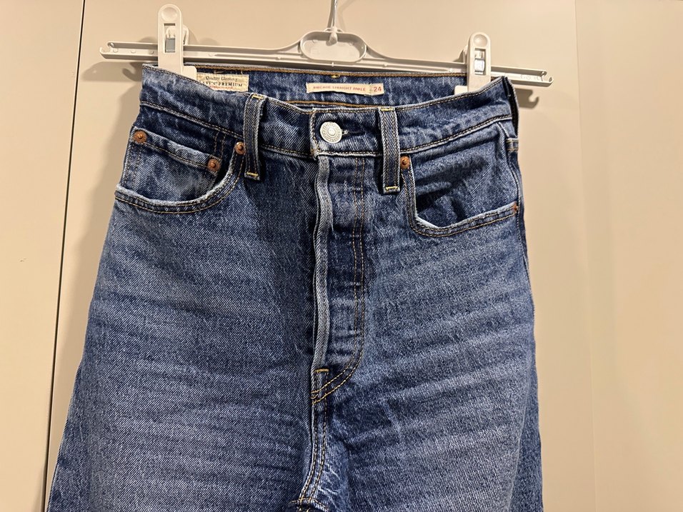 Levis Düz Paça Jean — görsel 2/7