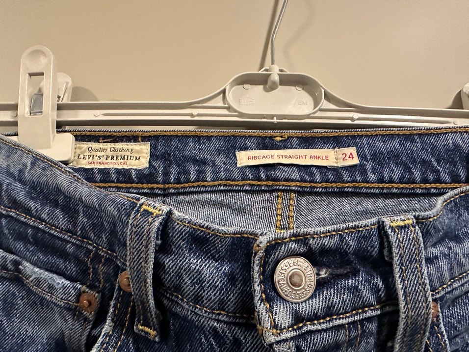Levis Düz Paça Jean — görsel 3/7