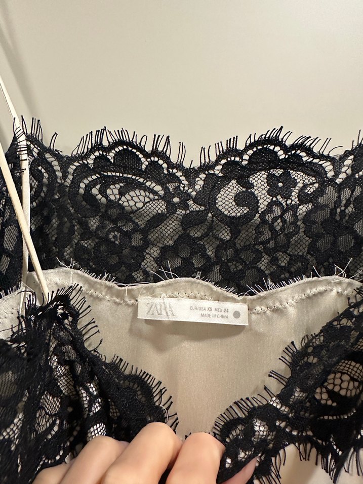Zara Ekru Saten Siyah Dantel Detaylı İnce Askılı Bluz — görsel 5/7