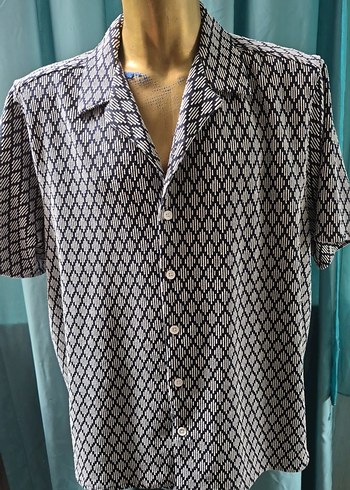 Primark Geometrik Desenli Siyah Beyaz Kisa Kollu Gomlek