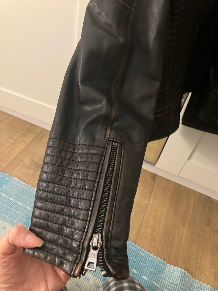 Kuru kafa işlemeli 
Kadın Deri Ceket - Derimod - Görsel 5