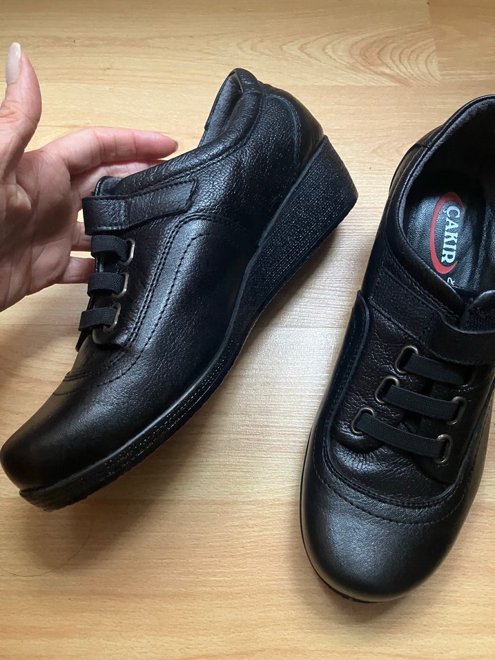 Tokalı Siyah deri Ayakkabısı - Görsel 2