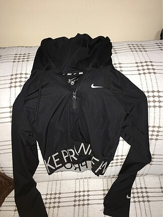 Nike spor büstiyer