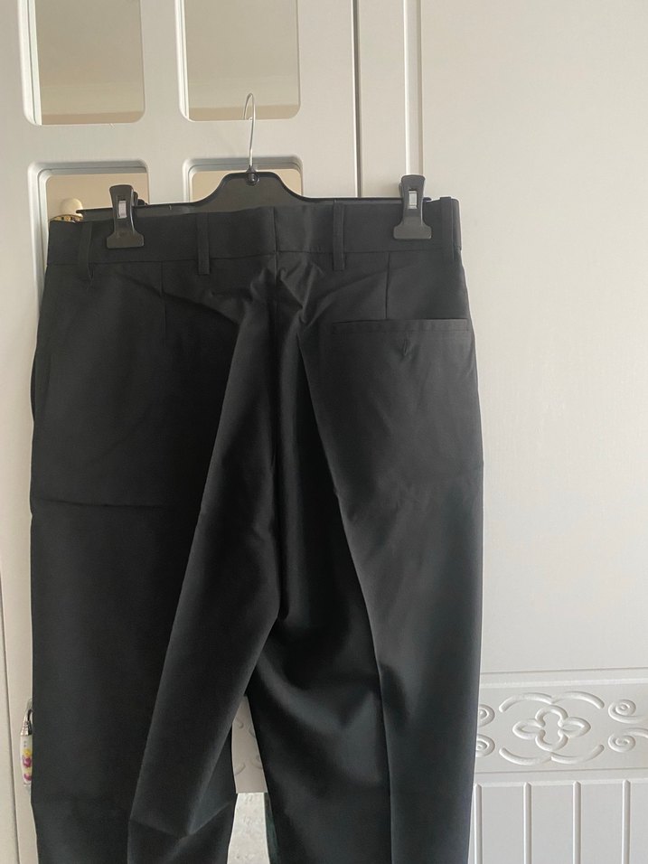 Şık Siyah Düz Pantolon — görsel 4/5