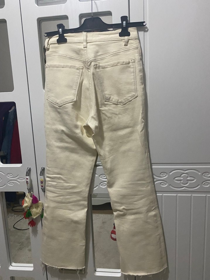 Ekru Yüksek Bel Denim Jean — görsel 2/5