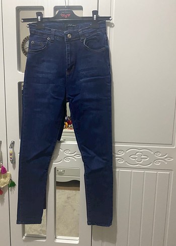 Trendyol & Milla Koyu Mavi Slim Fit Denim Jean