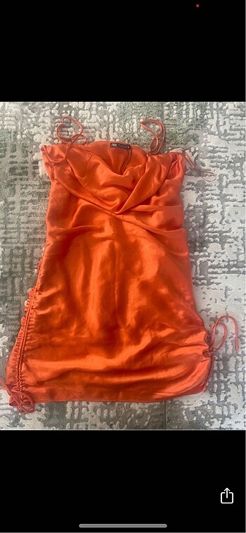 l Beden Zara turuncu saten elbise l beden