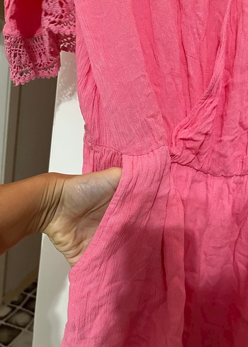 Pembe Dantel Detaylı Bohem Kısa Tulum - Görsel 3