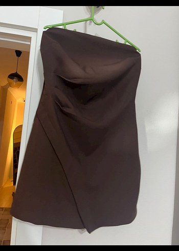 Kahverengi straplez elbise - Görsel 6