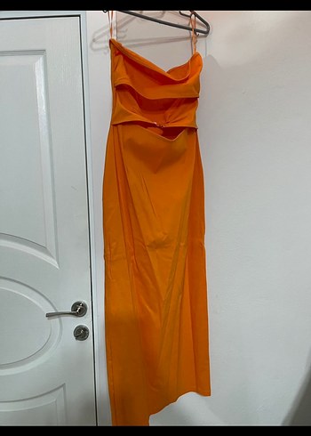 Turuncu Straplez Uzun Elbise - Görsel 3