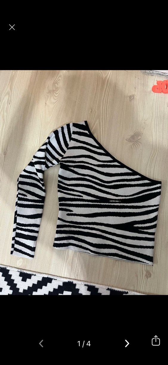 Zebra Desenli Kısa Kesim Kadın Bluz - Görsel 2