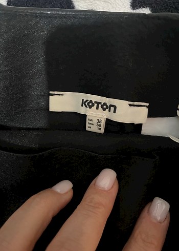 Püsküllü Siyah Deri Mini Etek - Görsel 4