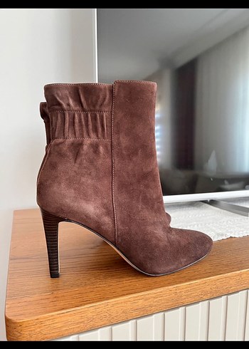 Nine West Kahverengi Süet Stiletto Topuklu Kadın Bot
