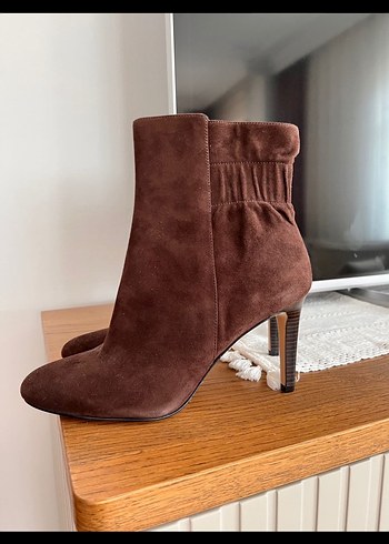 Kahverengi Süet Stiletto Topuklu Kadın Bot