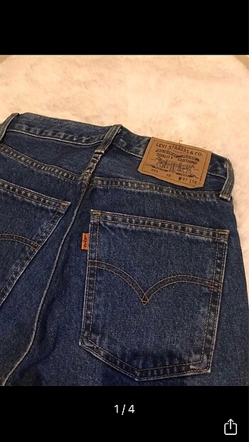 Levis