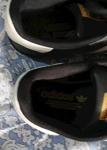 39,5 Beden Adidas Siyah Çizgili Bağcıklı Spor Ayakkabı