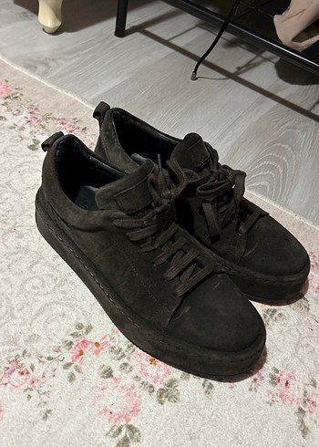 Beymen Siyah Suet Sneaker