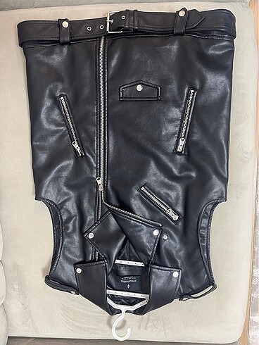 s Beden siyah Renk Stradivarius siyah deri yelek