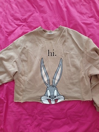 Stradivarius stradivarius bugs bunny kısa sweatshirt