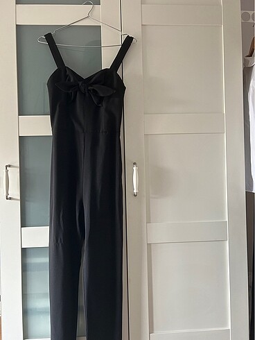 H&M H&M kurdeleli siyah uzun tulum