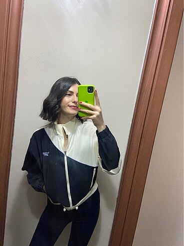Rebook yağmurluk
