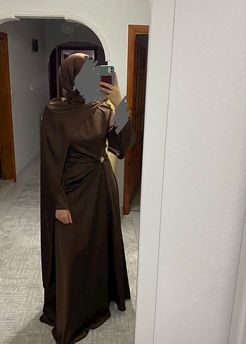 Diğer Siklik Ve Rahatlik Koyu Kahverengi Saten Tesettur Elbise