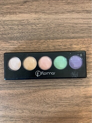 Flormar Kapatıcı Palet