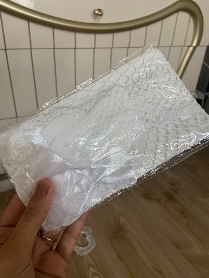 Dantel Detaylı Siyah ve Beyaz File Çorap - Görsel 5