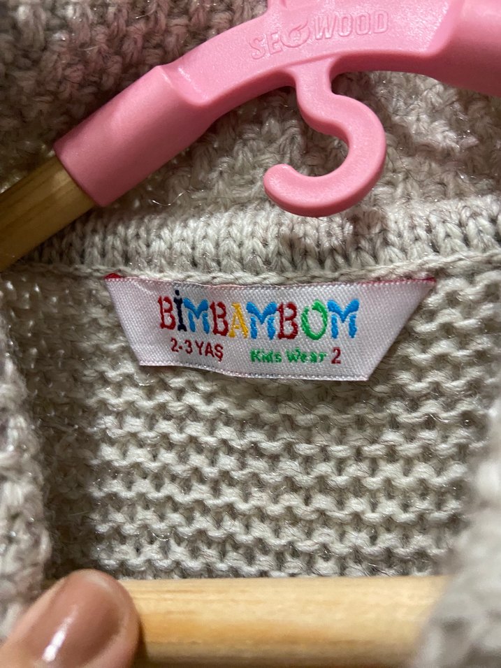 Kız Çocuk Nakışlı Bej Triko Hırka - Görsel 3