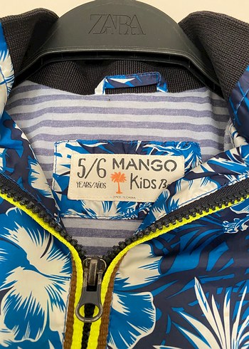 Erkek Çocuk Renkli Baskılı Fermuarlı Yağmurluk - Görsel 2