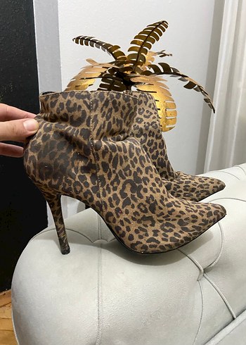 Leopar Desenli Süet Topuklu Bot - Görsel 2