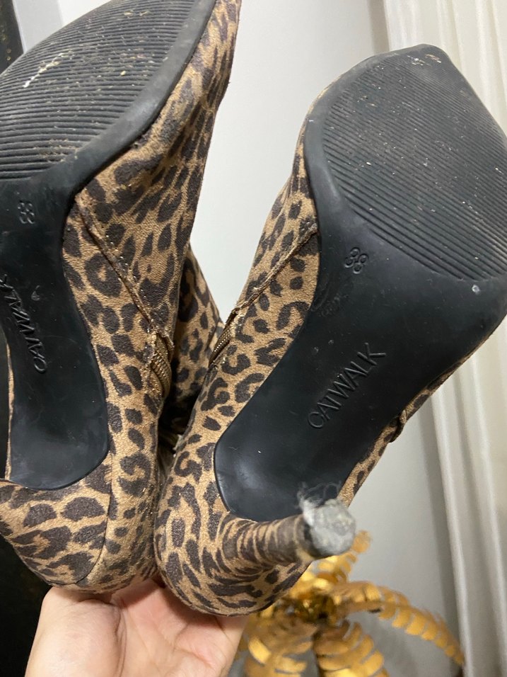 Leopar Desenli Süet Topuklu Bot - Görsel 4
