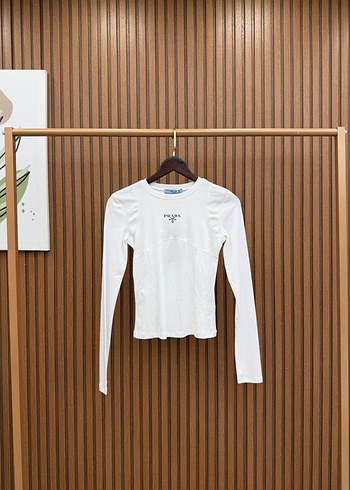 Prada Minimal Beyaz Uzun Kollu Tisort