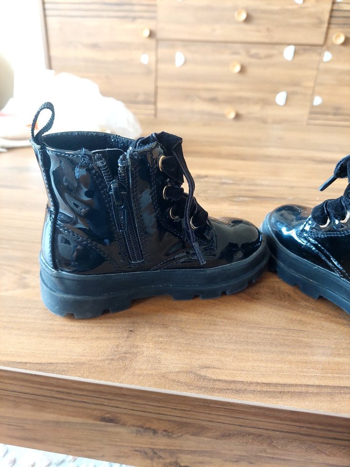 Kız Çocuk Siyah Lastik Tokalı Bot - Görsel 5