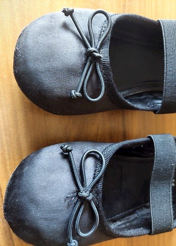 Kız Çocuk Siyah Tokalı Babet Ayakkabı - Görsel 2