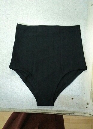 Yüksek bel bikini altı