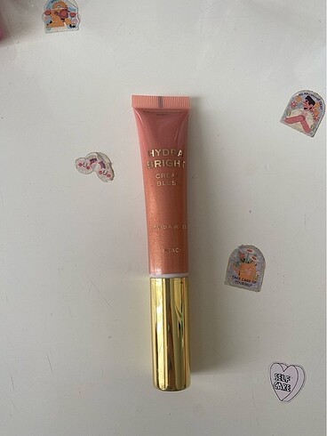 Revolution pro hydra bright krem allık