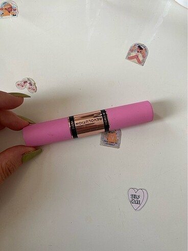 Revolution blush&highlighter stick