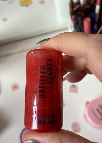 Revolution Cherry Bake pembe pudra - Görsel 3